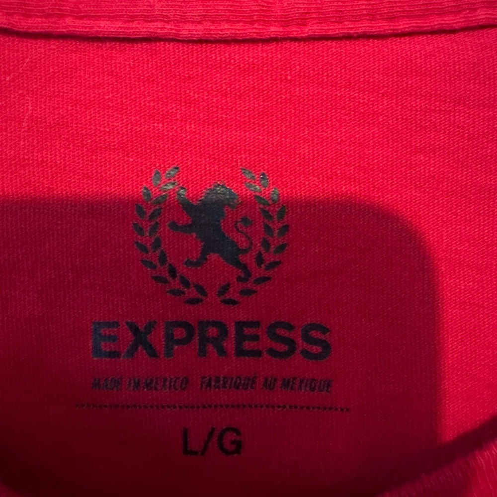 Express Tee - Picture 2 of 3